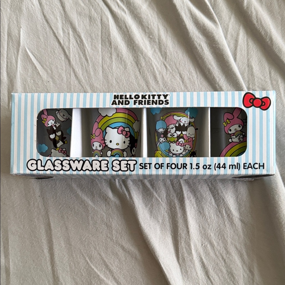 Hello Kitty and Friends 4 Glassware shot glass Set New